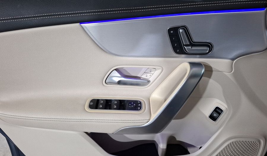 Mercedes Benz Clase Cla 1.3 CLA 200 PROGRESSIVE DCT Coupe 2021