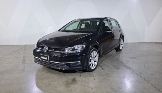 Volkswagen • Golf