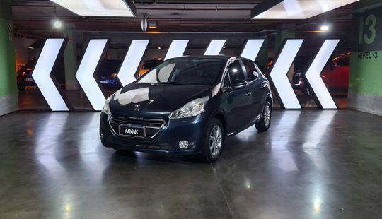 Peugeot • 208