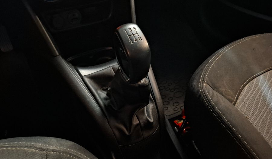 Peugeot 208 1.5 ALLURE TOUCHSCREEN Hatchback 2016