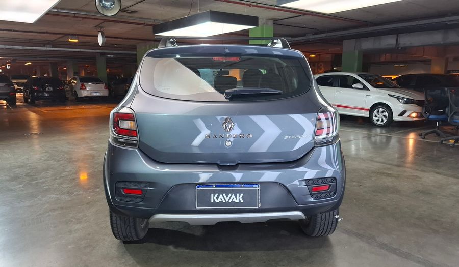 Renault Sandero Stepway 1.6 STEPWAY DYNAMIQUE Hatchback 2017