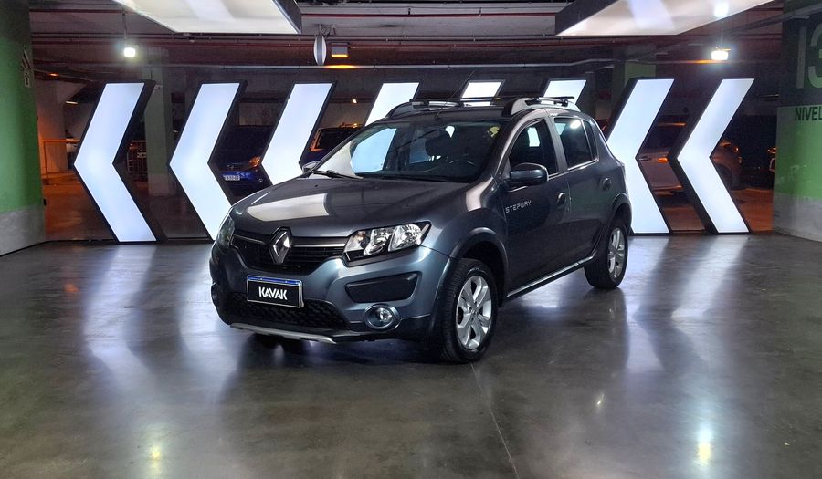 Renault Sandero Stepway 1.6 STEPWAY DYNAMIQUE Hatchback 2017