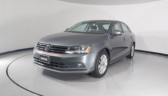 Volkswagen • Jetta