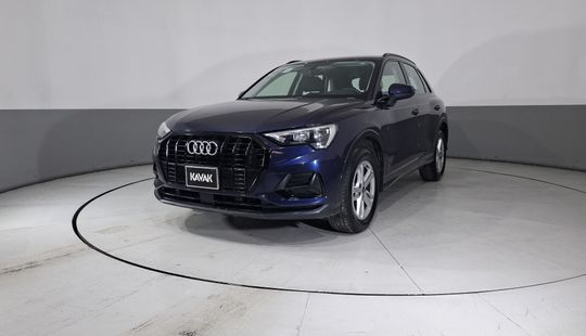 Audi • Q3