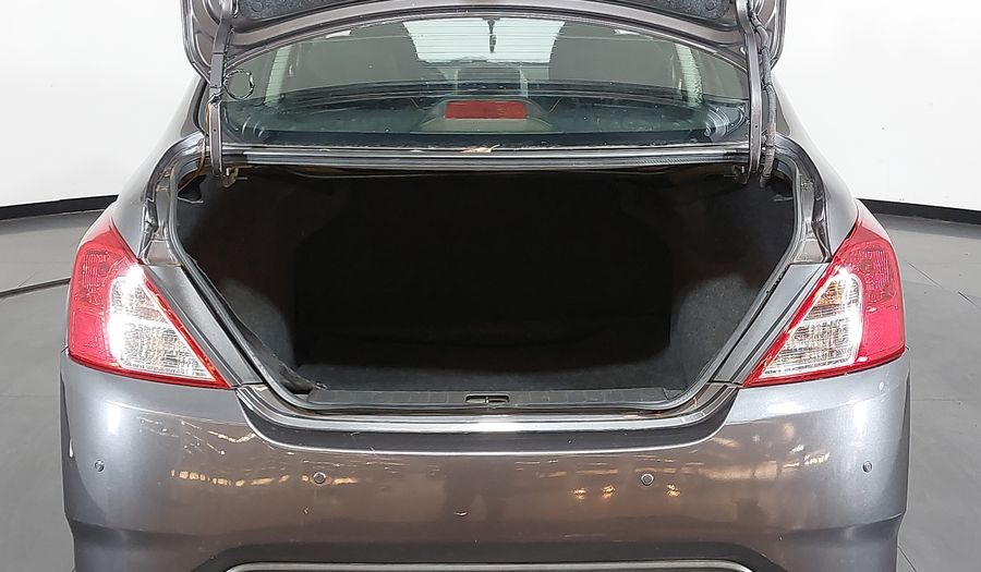 Nissan Versa START SV Sedan 2017