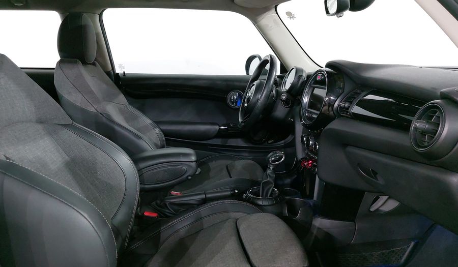 Mini Cooper 1.5 COOPER CHILI AT Hatchback 2016