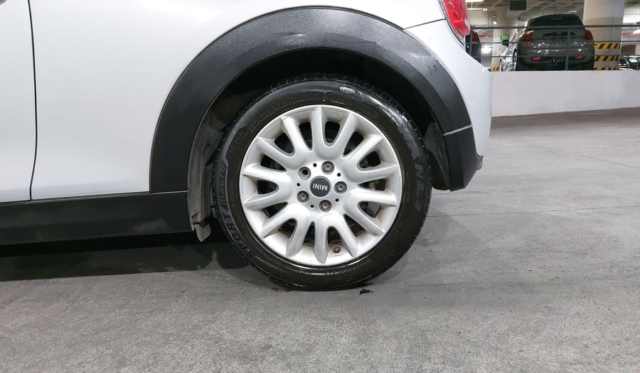 Mini Cooper 1.5 COOPER CHILI AT Hatchback 2016