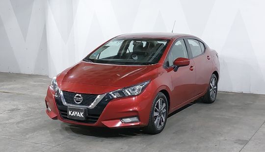 Nissan • Versa