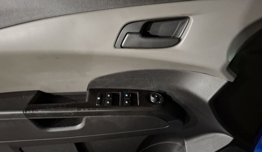 Chevrolet Sonic 1.6 MT D LT Sedan 2016