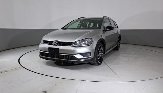 Volkswagen • Golf SportWagen