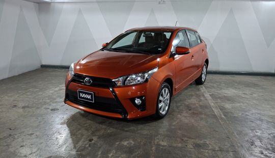 Toyota • Yaris