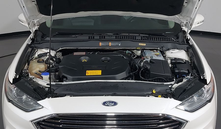 Ford Fusion SEL Sedan 2017