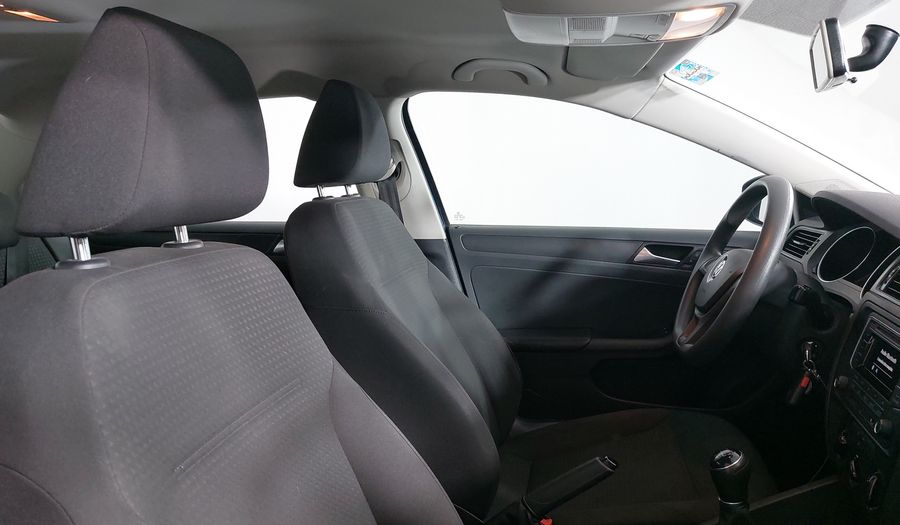 Volkswagen Jetta 2.0 MT Sedan 2017