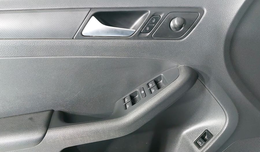 Volkswagen Jetta 2.0 MT Sedan 2017