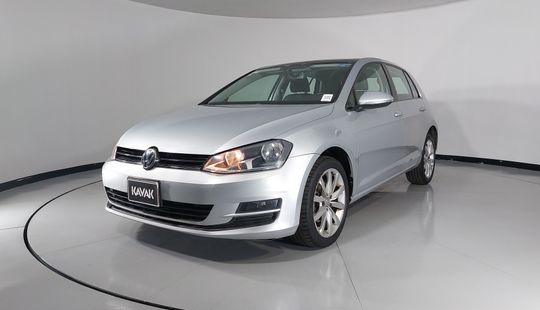 2015 • 83,660 km • Manual