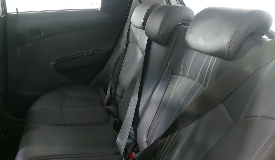 Chevrolet Spark 1.2 LTZ C MT Hatchback 2013