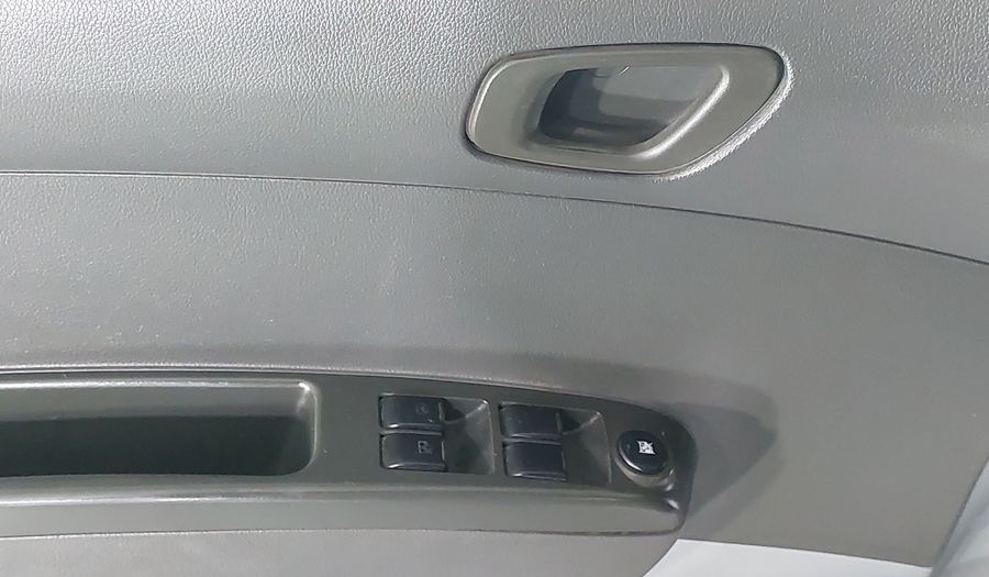 Chevrolet Spark 1.2 LTZ C MT Hatchback 2013