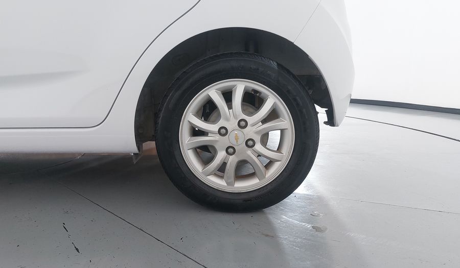 Chevrolet Spark 1.2 LTZ C MT Hatchback 2013