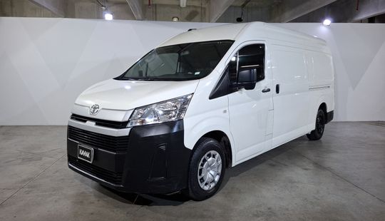 Toyota • Hiace