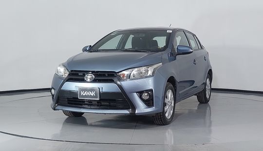 Toyota • Yaris
