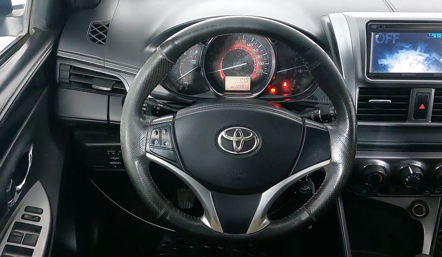 Toyota Yaris 1.5 SE MT 5PTAS Hatchback 2017