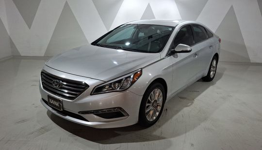 Hyundai • Sonata