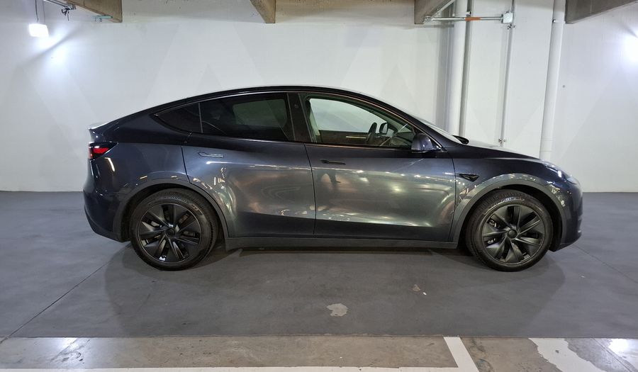 Tesla Model Y BEV RWD AUTO Suv 2025