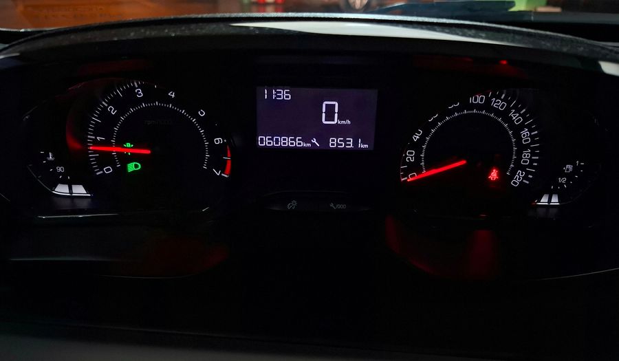 Peugeot 208 1.6 ALLURE Hatchback 2018