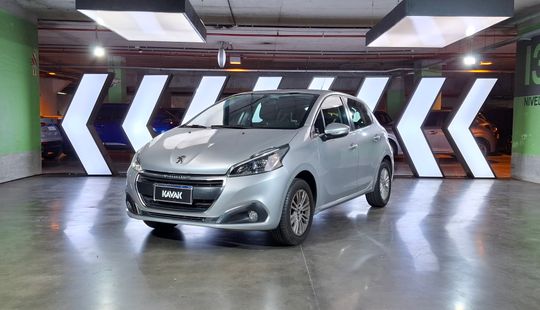 Peugeot • 208