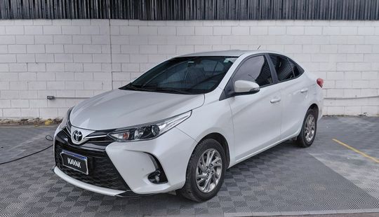 Toyota • Yaris