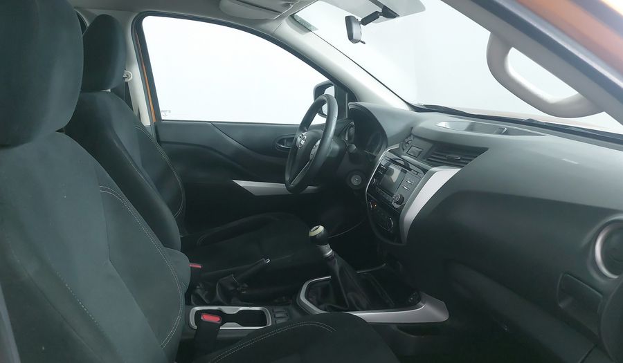 Nissan Np300 2.5 LE TM AC Pickup 2018