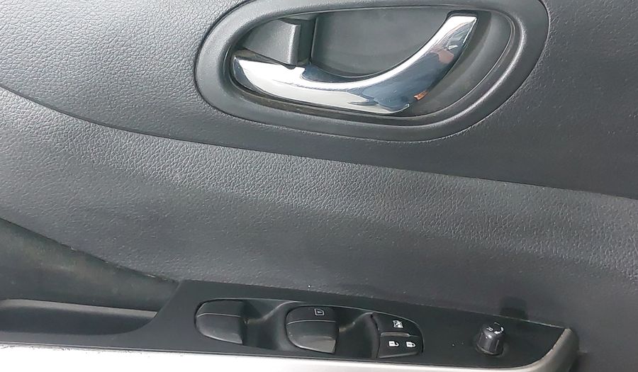 Nissan Np300 2.5 LE TM AC Pickup 2018