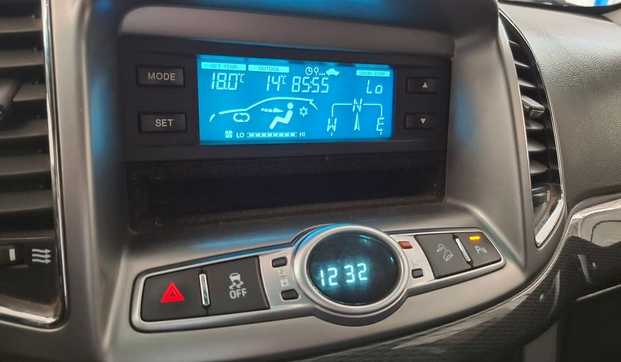 Chevrolet Captiva 2.4 LT 4WD Suv 2014