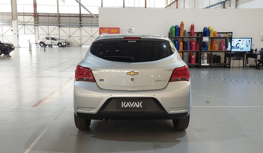 Chevrolet Onix MPFI LT Hatchback 2017