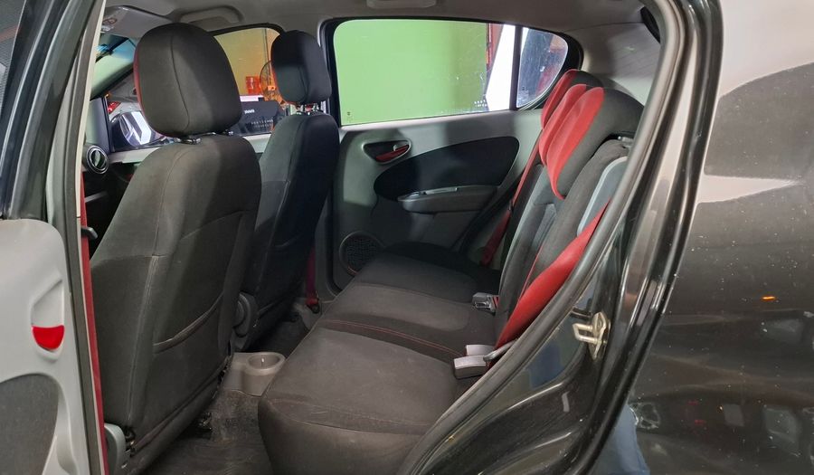 Fiat Palio 1.6 16V SPORTING Hatchback 2014