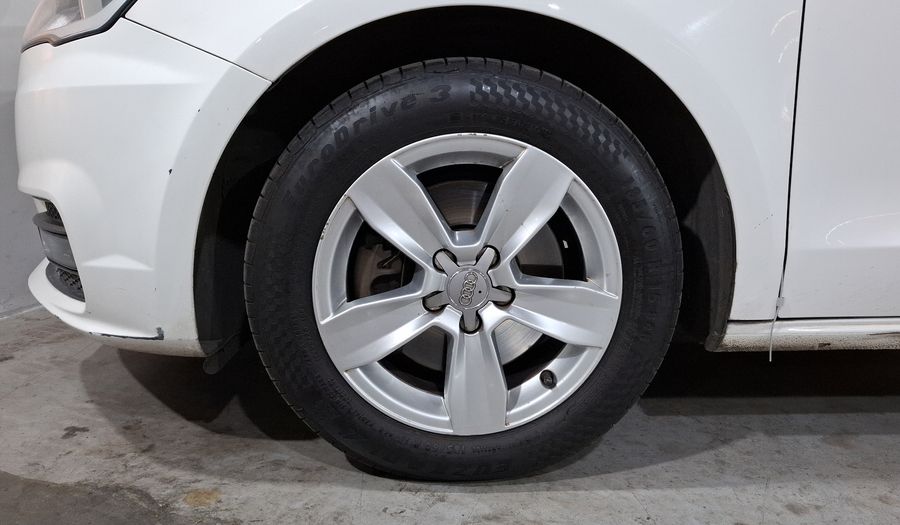 Audi A1 1.4 TFSI COOL MT Hatchback 2017