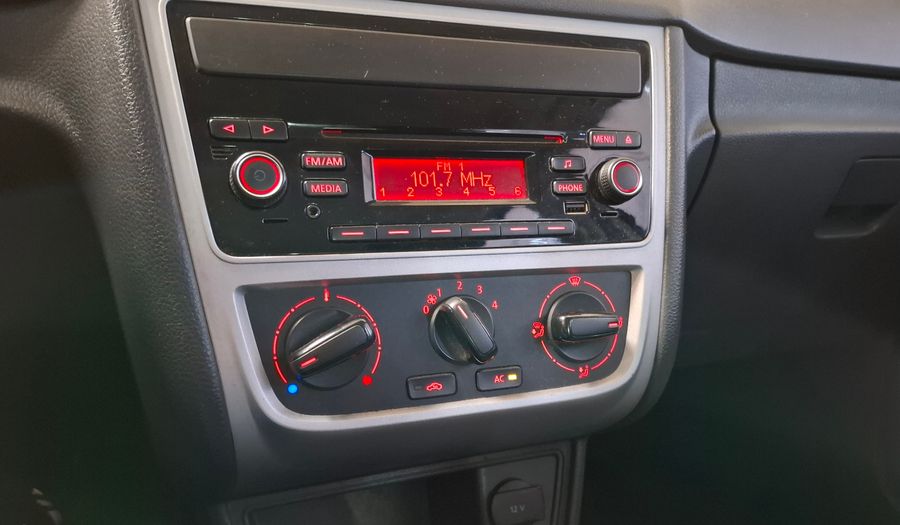 Volkswagen Gol Trend 1.6 TRENDLINE Hatchback 2015