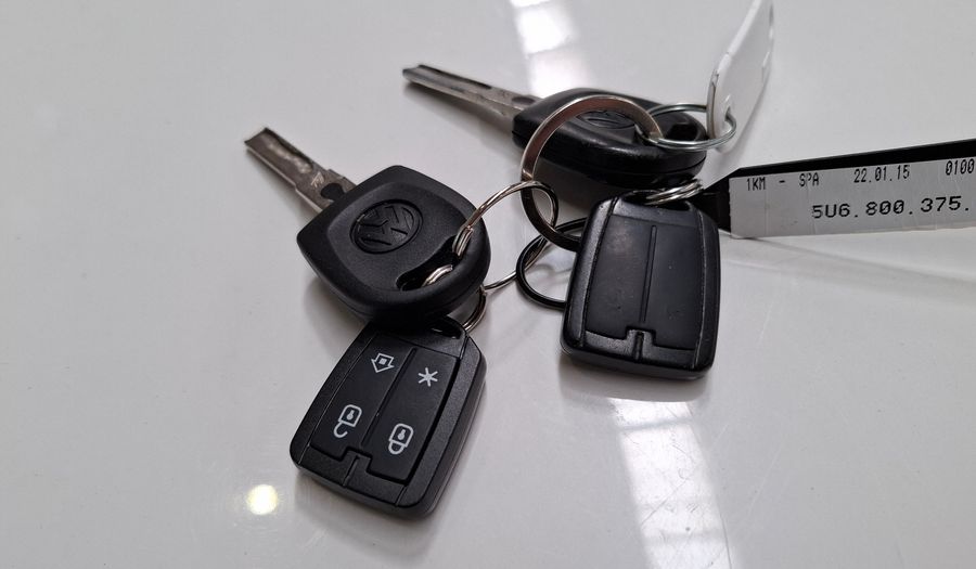 Volkswagen Gol Trend 1.6 TRENDLINE Hatchback 2015