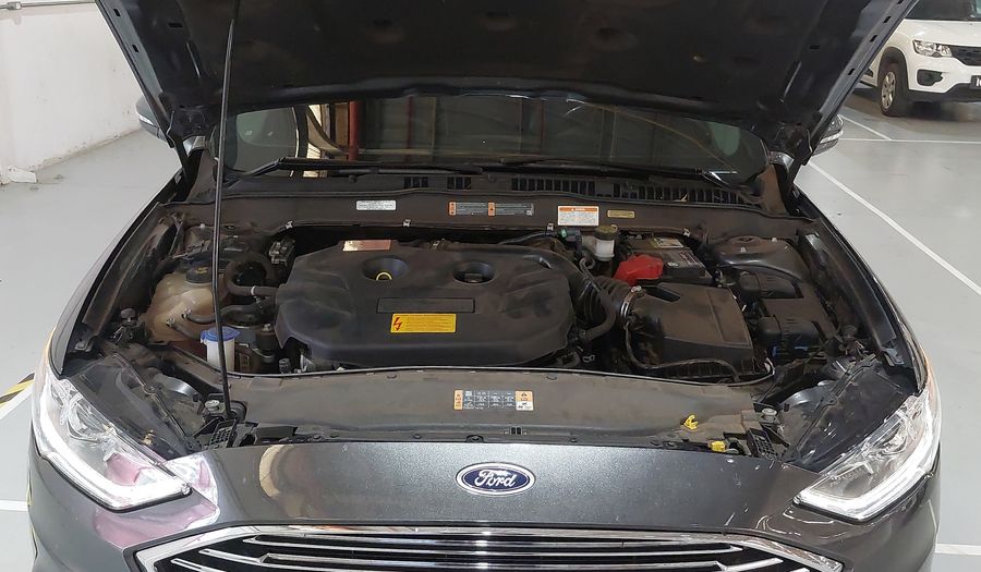 Ford Fusion SEL Sedan 2018