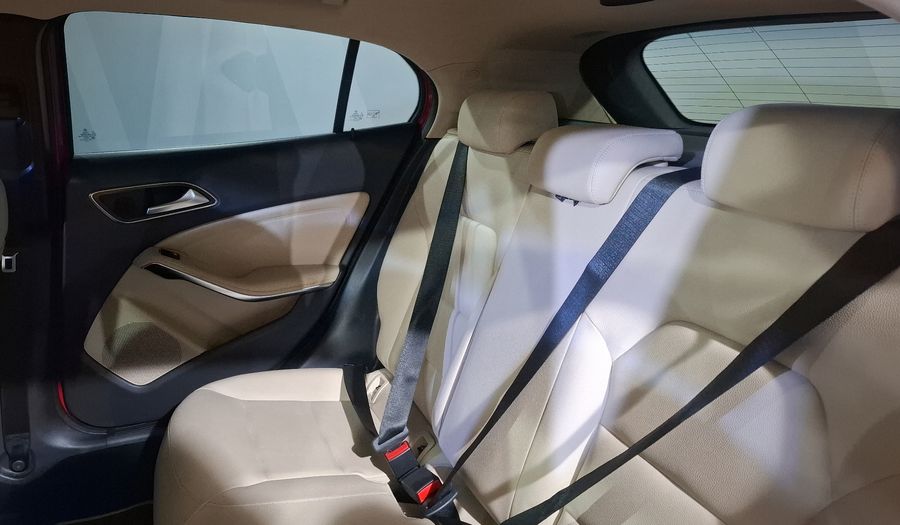 Mercedes Benz Clase Gla 1.6 GLA 200 SPORT DCT Suv 2020