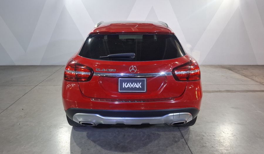 Mercedes Benz Clase Gla 1.6 GLA 200 SPORT DCT Suv 2020