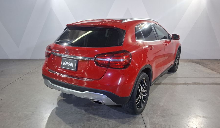 Mercedes Benz Clase Gla 1.6 GLA 200 SPORT DCT Suv 2020