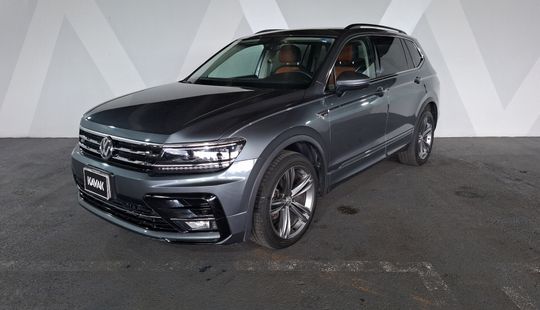 Volkswagen • Tiguan