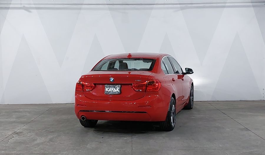 Bmw Serie 1 1.5 118IA SPORT LINE AUTO Sedan 2019