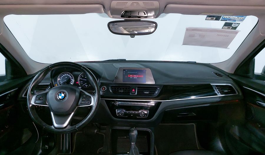 Bmw Serie 1 1.5 118IA SPORT LINE AUTO Sedan 2019