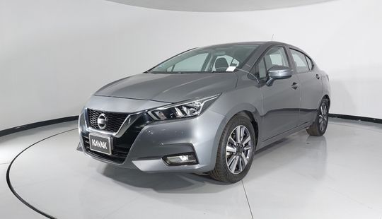 Nissan • Versa