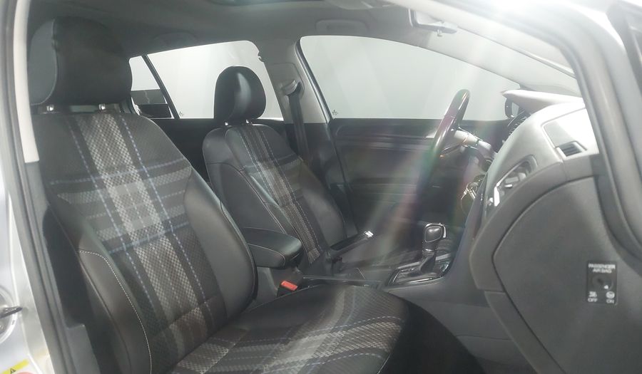Volkswagen Golf 1.4 STYLE DSG Hatchback 2017