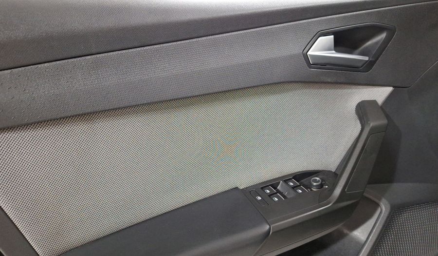 Seat Leon 1.4 STYLE AUTO Hatchback 2021