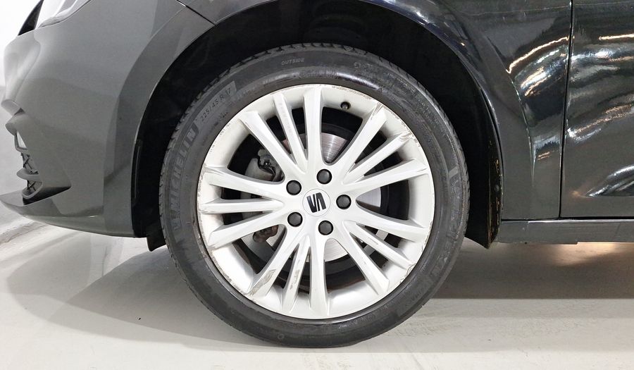 Seat Leon 1.4 STYLE AUTO Hatchback 2021