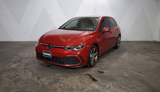 Volkswagen • Golf